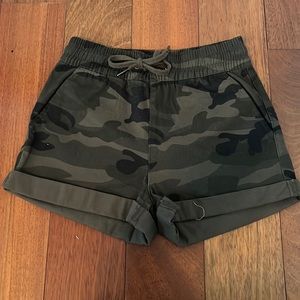 dark green camo shorts